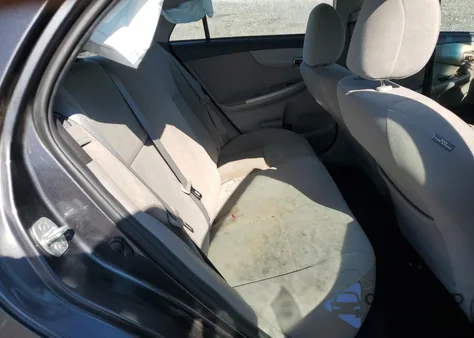 2012 Toyota Corolla Base z USA, uszkodzony, nr VIN 2T1BU4EE7CC871660